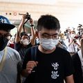 Pékin emprisonne trois éminents militants de Hong Kong pour «rassemblement antigouvernemental illégal».