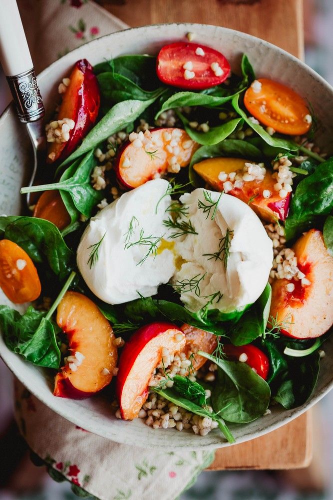 salade d'été, burrata, sarrasin, nectarine, vinaigre balsamique, huile d'olive, salade fraicheur, facile