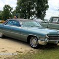 Cadillac de ville hardtop sedan de 1966 (Retro Meus Auto Madine 2012)