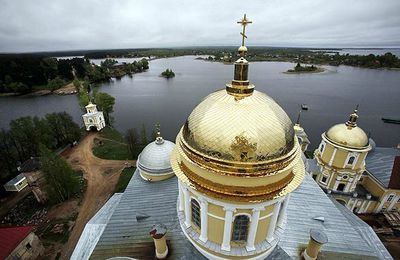 Top 7 des églises avec des coupoles en or Top 7 Des Églises Avec Des Coupoles En Or