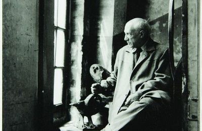 Denise Colomb (1902-2004), Picasso dans son atelier avec les chouettes, 1952