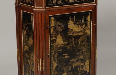 Meuble d'appui formant secretaire en acajou et placage d'acajou. Estampillé Levasseur (reçu maître en 1766), Epoque Louis XVI
