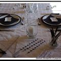 TABLE EN NOIR ET BLANC SPECIALE RENTREE DES CLASSES