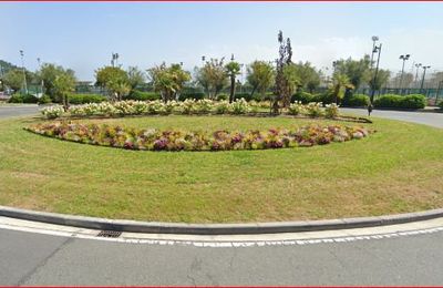 Rond-point à Fontarrabie (Espagne)