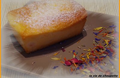 PETITS MOELLEUX AUX PECHES FRAICHES