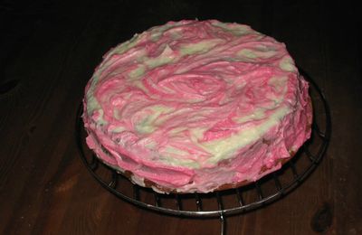 Gâteau marbré aux framboises