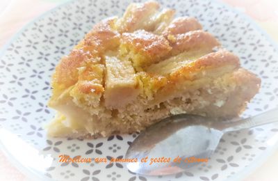 Gâteau moelleux aux pommes et zestes de citron