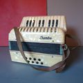 Un petit accordéon pour enfant Samba !
