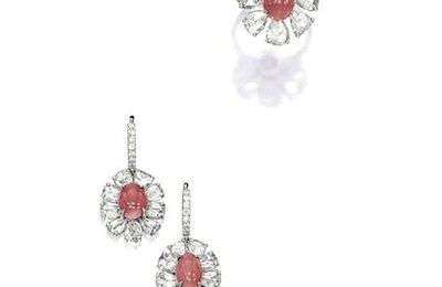 Conch Pearl and Diamond Ring and Pair of Matching Earrings