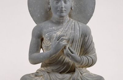 Seated Buddha in the Attitude of Preaching, 2nd-3rd century, Pakistan, Gandharan Region (Kushan Empire)