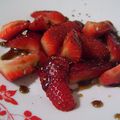 Fraises au caramel balsamique et poivre du Sechuan