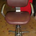 fauteuils barbier montés sur vérins 60.00€ pièce (4 pièces dispo, possibilité d'acheter à l'unité)   vendu