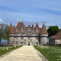 LE CHATEAU DE MONBAZILLAC ( 24 DORDOGNE)