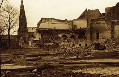 Notre-Dame du Saint-Cordon au milieu des ruines, partagé par Richard LEMOINE