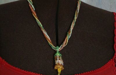 Collier multicolores