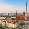 Berlin apparaît toujours comme une ville à part, partagé par Roger MESSAGER
