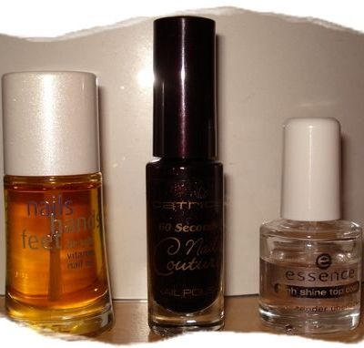 Entretenir ses ongles après les faux ongles