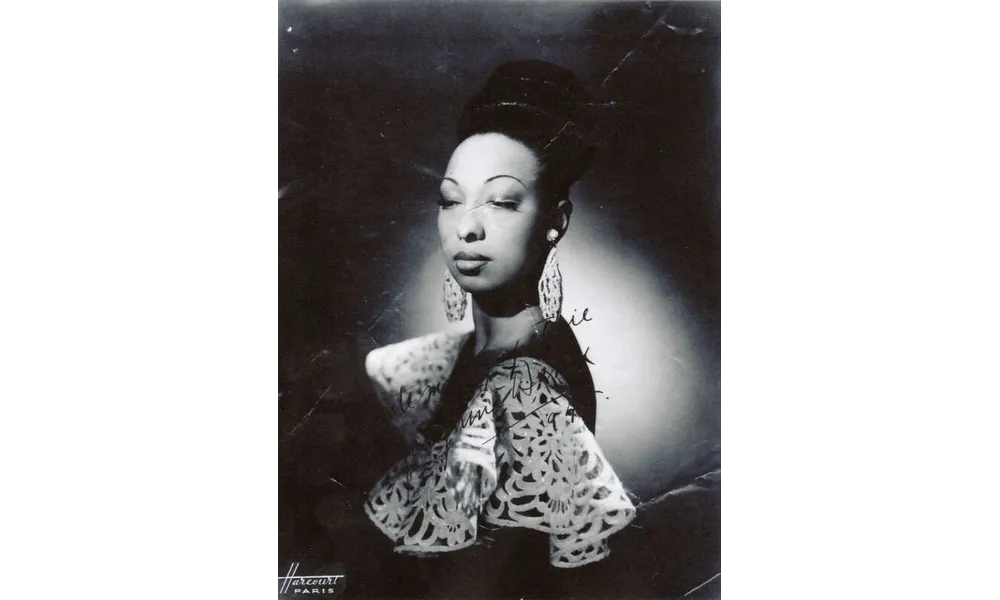 IL Y A 80 ANS, JOSEPHINE BAKER CHANTAIT POUR LES AVIATEURS DES GROUPES LOURDS A ELVINGTON