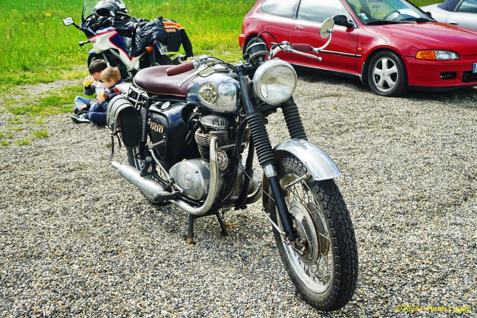 BSA A 50 Royal Star 500_02 - 1962 [UK] HL_GF