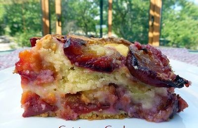 Gâteau doudoune double-prunes et crème fraîche