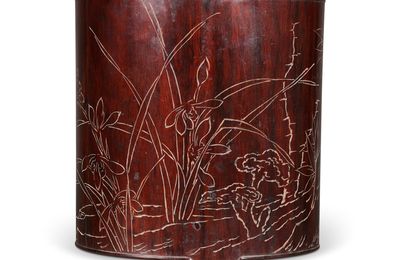 A huanghuali brush pot, Ming dynasty (1368-1644)