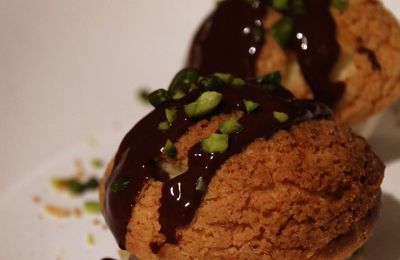 Un peu de classique - Profiteroles glace vanille et sauce chocolat