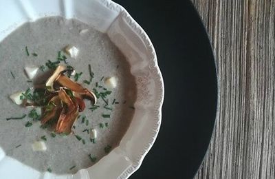 SOUPE DE CHAMPIGNONS DE PARIS AU BRIE