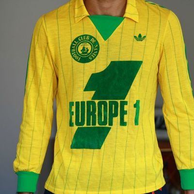 VENDU Maillot de foot Vintage FC NANTES années 70 / 65€