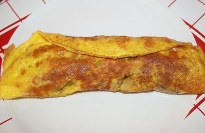 Omelette roulée aux chipolatas ou merguez