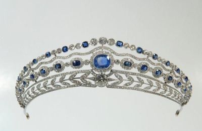 Back on "Tiaras & Diadems", Regal jewelery, PAN Amsterdam, RAI, Parkhal (Hall 8), 20 - November 27, 2011
