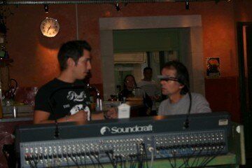 Dernier concert de la tournée: le 13 / Coupe du Monde de Rugby...