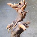 COMMENT PRENDRE SON PIED ? Dans la série " Sculptures en bois "  je demande la famille " Pieds de vigne "