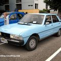 Peugeot 604 V6 TI (1975-1985)(Tako Folies Cernay 2011) 01