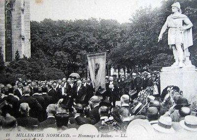La statue de Rollon ou "On montre pas du doigt".