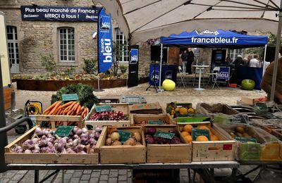 le plus beau marché  de France  Montbrison 42600 2019  le plus ancien  le plus grand  
