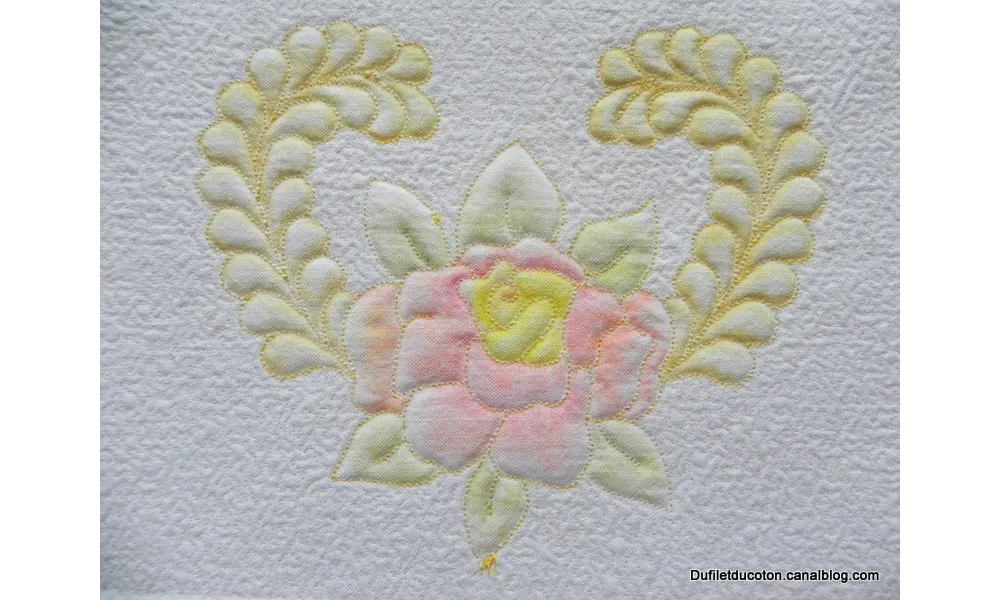 DIFFERENTS MEDIAS EN BRODERIE MACHINE Partie 2 : Les crayons Inktense