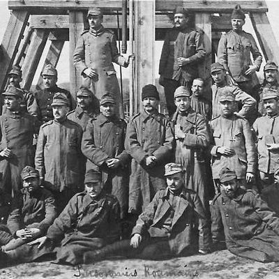 11 NOVEMBRE : UN HOMMAGE PARTICULIER RENDU AUX 275 PRISONNIERS ROUMAINS INHUMÉS A HIRSON.