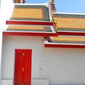 Une des portes du Wat Pho (qui semble tout droit
