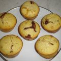 Muffins au chocolat blanc et coulis de carambar