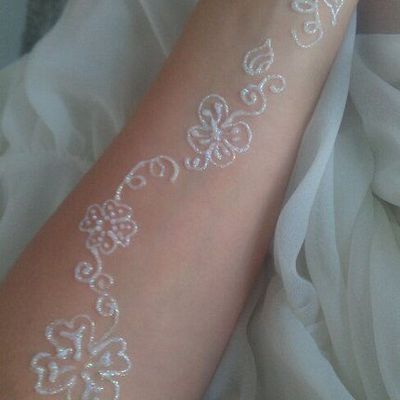 tatoo style héné en PAILLLEEETTTESSS