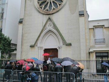 Les défenseurs de Sainte Rita ont prié dehors