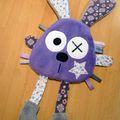 Doudou plat lapin violet blanc gris