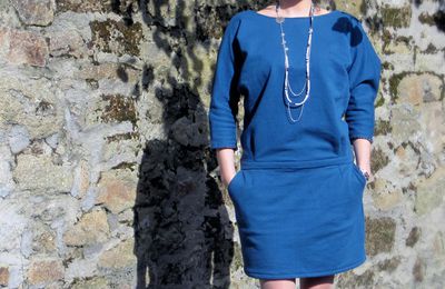 Robe bleue décontractée