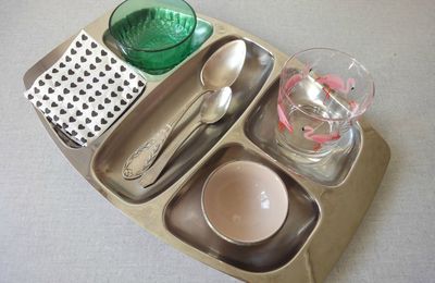 Plateau-repas inox vintage 70's