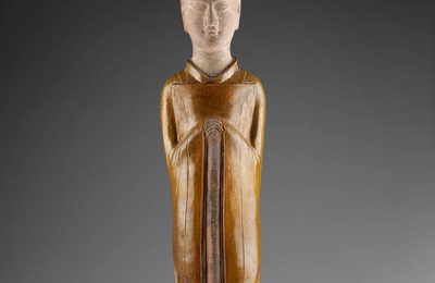 Statuette de dignitaire, Chine. Dynastie Tang. circa 7°-8° siècle