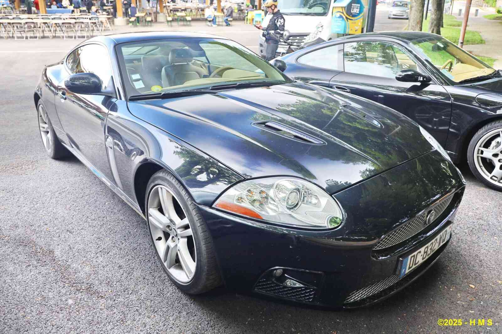 Jaguar XKR Turbo_01 - 2011 [UK] HL_GF
