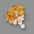 A cultured pearl brooch, by Buccellati