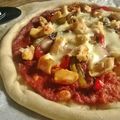 Pizza au Poulet, Poivron et Sauce Barbecue
