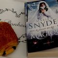 Magique (Le Pouvoir des Lys #2) -Maria V Snyder.