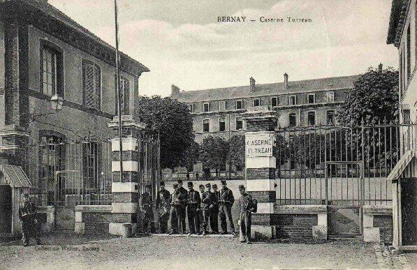 24e RI caserne Turreau à Bernay